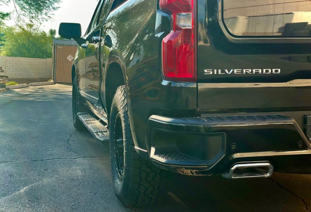 17 inch Method MR305's in Matte Black on a 2023 Chevrolet Silverado 1500 - Flex Offroad
