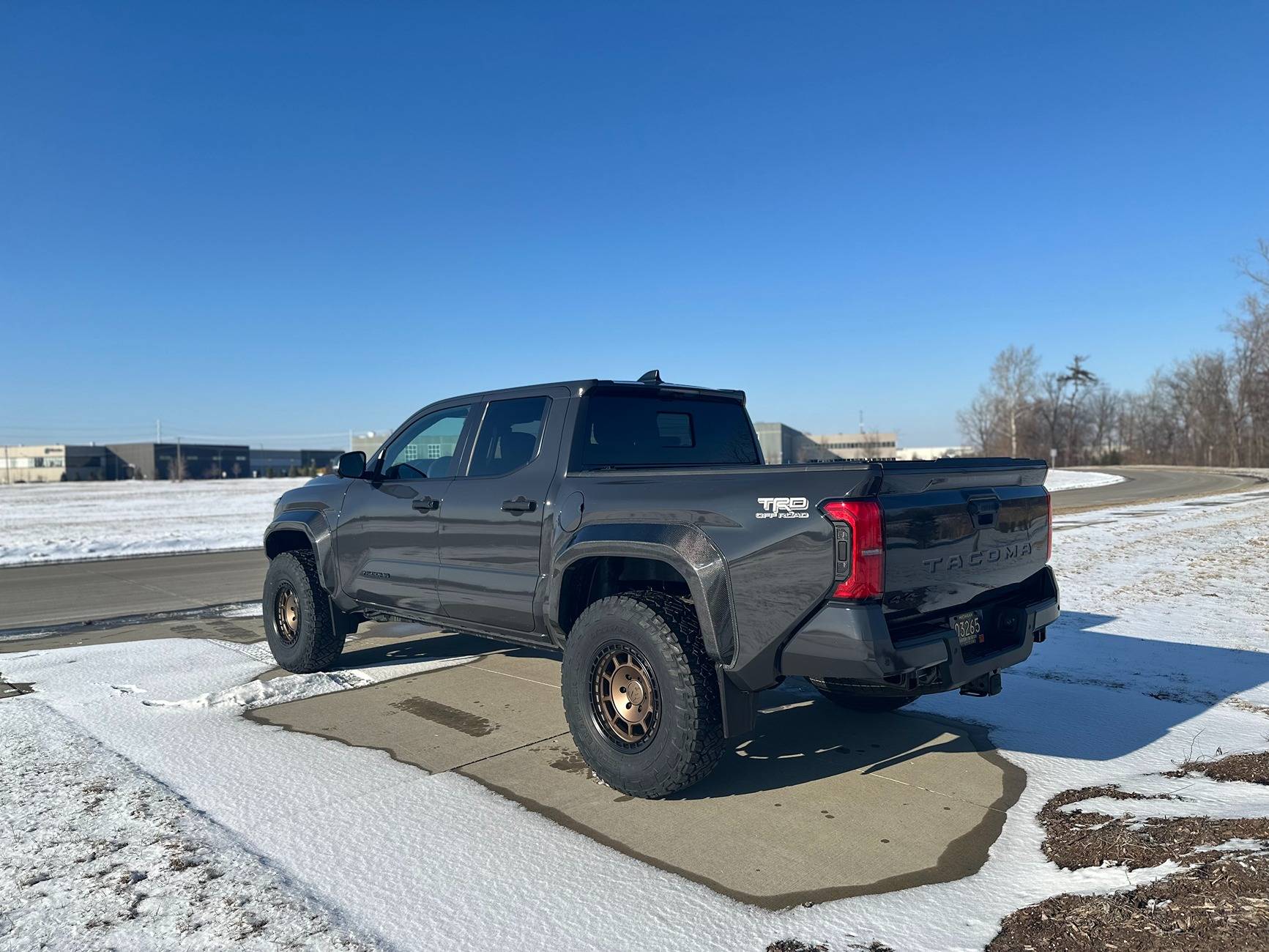17x8.5 Fifteen52 Traverse HD Bronze 2024 Toyota Tacoma - Flex Offroad