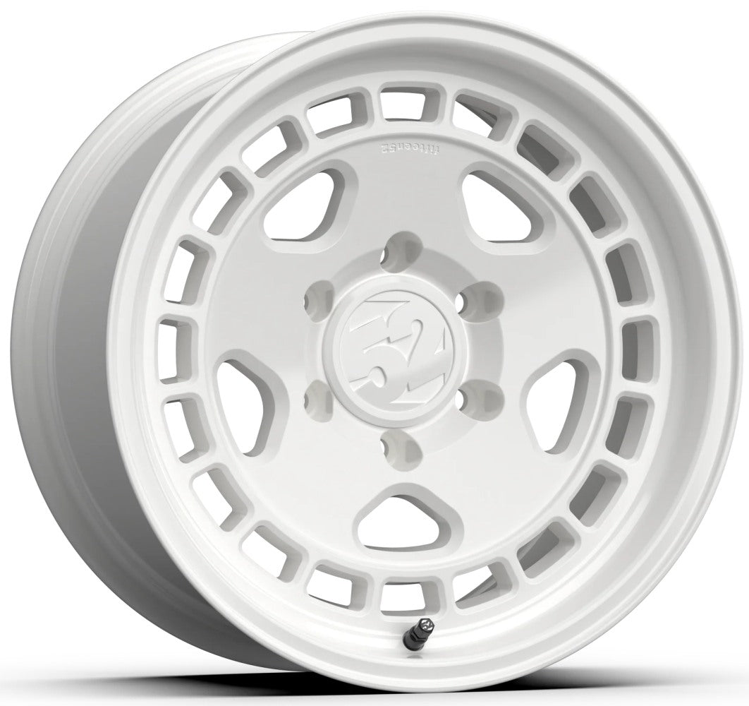 17x8.5 Fifteen52 Off-Road Turbomac HD Classic Gloss White 5x5/127 0mm