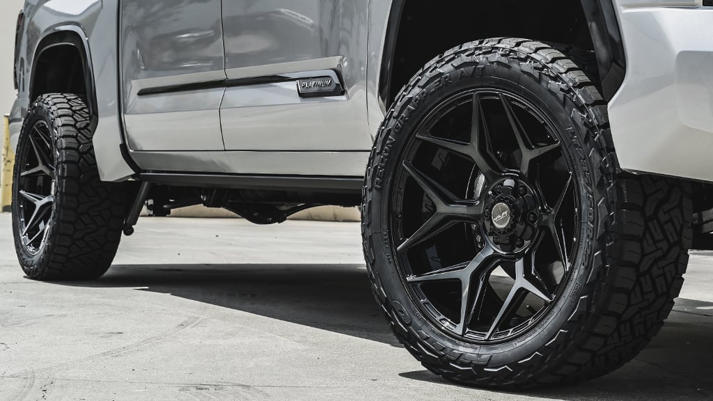 20x9 4Play Off-Road 4P06 Brushed Black 8x6.5/165 0mm