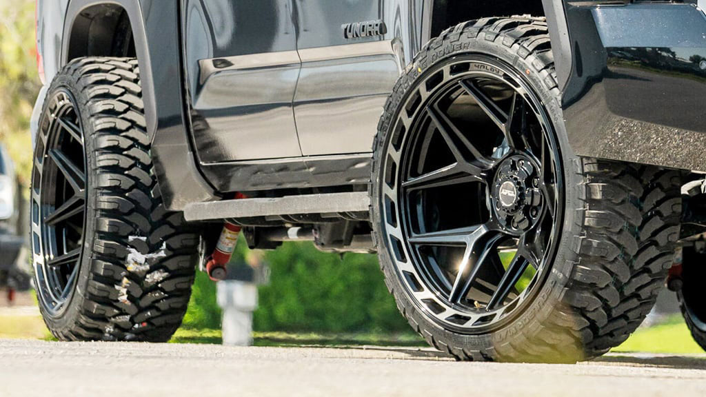 22x10 4Play Off-Road 4P55 Brushed Black 5x5.5/139.7 5x5/127 -18mm - Flex Offroad
