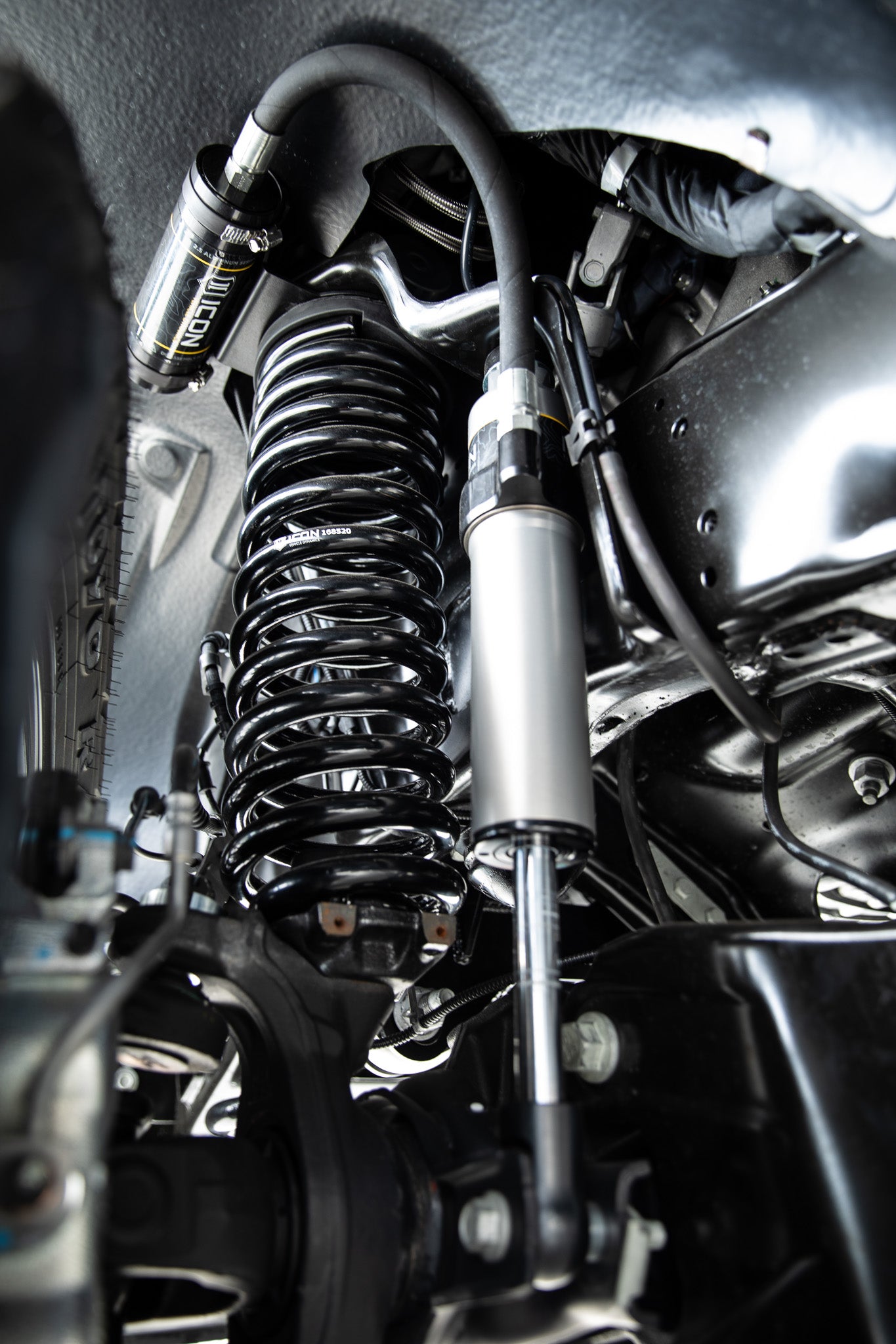 ICON 05-19 FSD FRONT 2.5" DUAL RATE SPRING KIT 62510