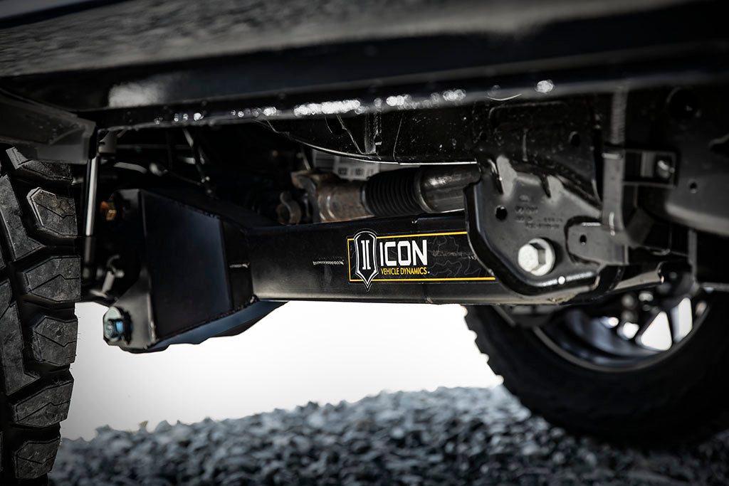 ICON 2023 Ford F-250/F-350 Super Duty 4WD Diesel, 2.5" Lift, Stage 5 Suspension System w/ Radius Arms k62565r