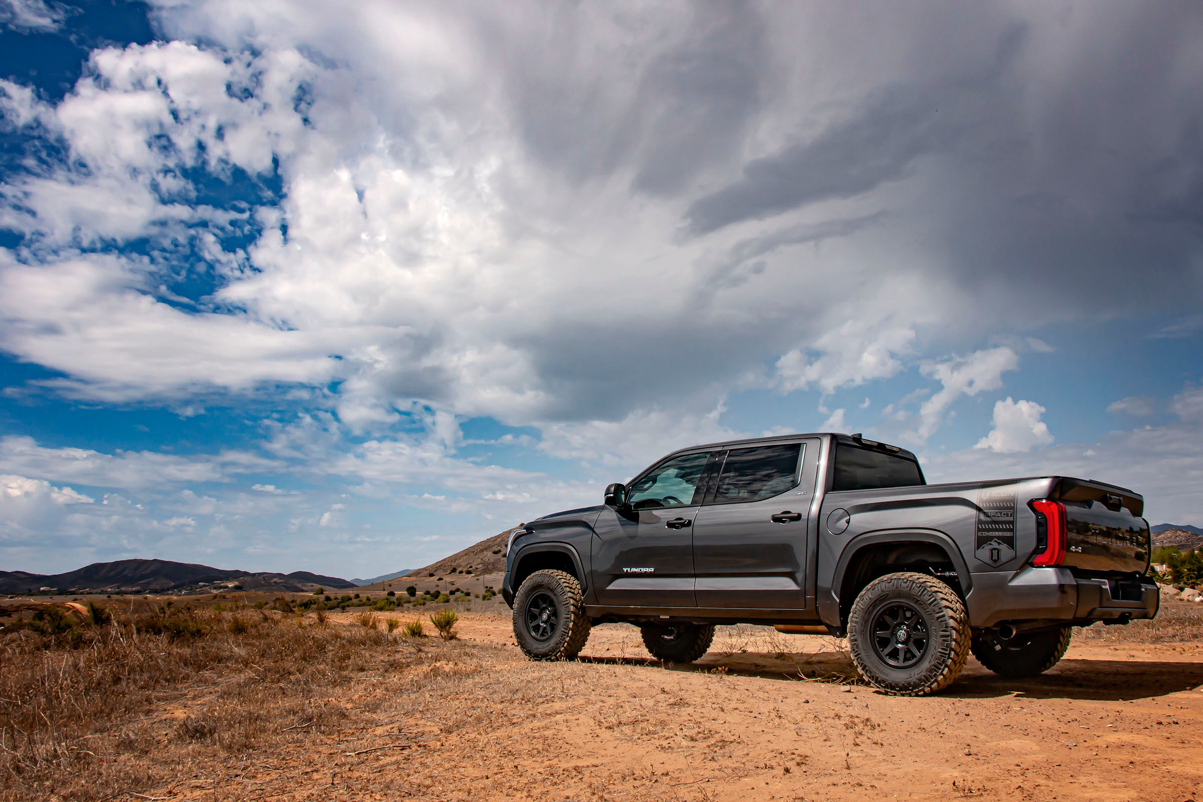 ICON 2022-2025 Toyota Tundra, 2-3.5" Lift, Stage 13, 2.5 Suspension System, Tubular K53203T