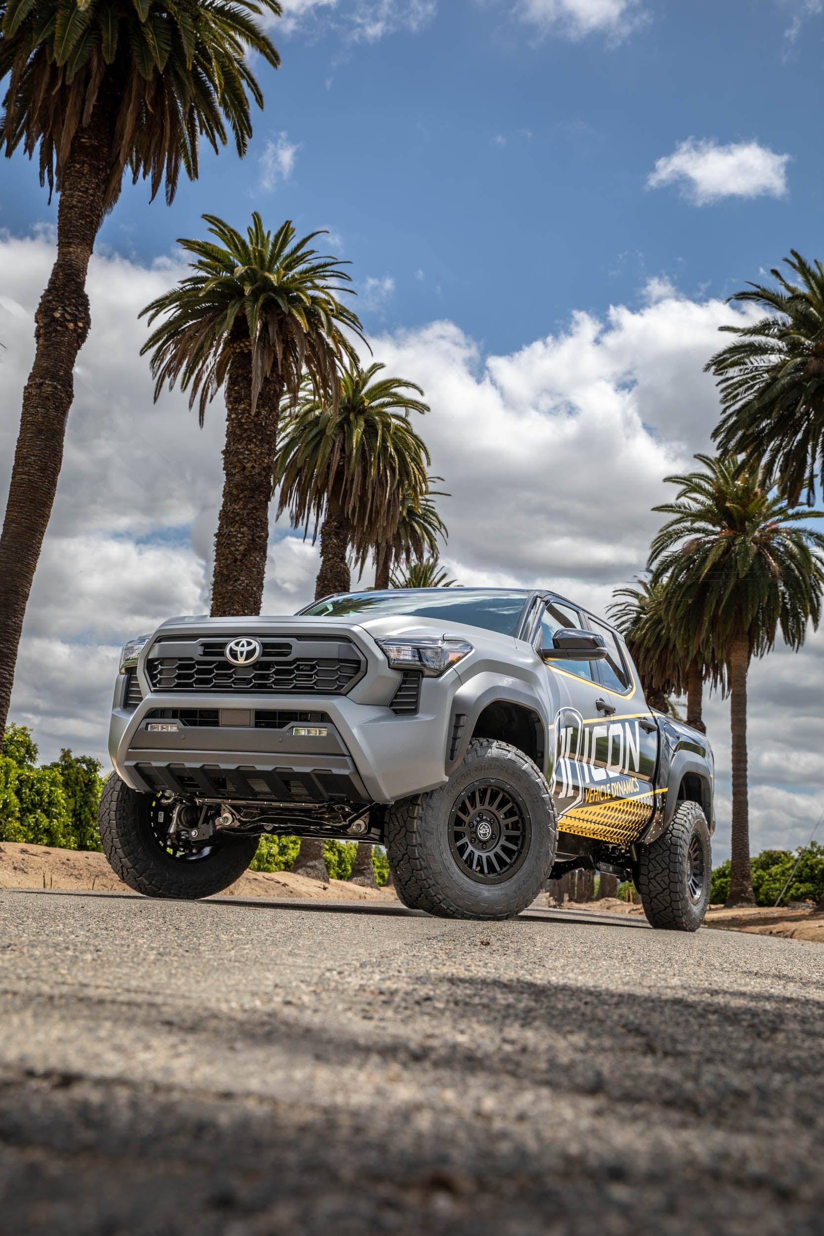ICON 2024-2025 Toyota Tacoma 1.25-3" Lift, Stage 7 Suspension System, Billet, Triple Rate Rear Springs k53297s
