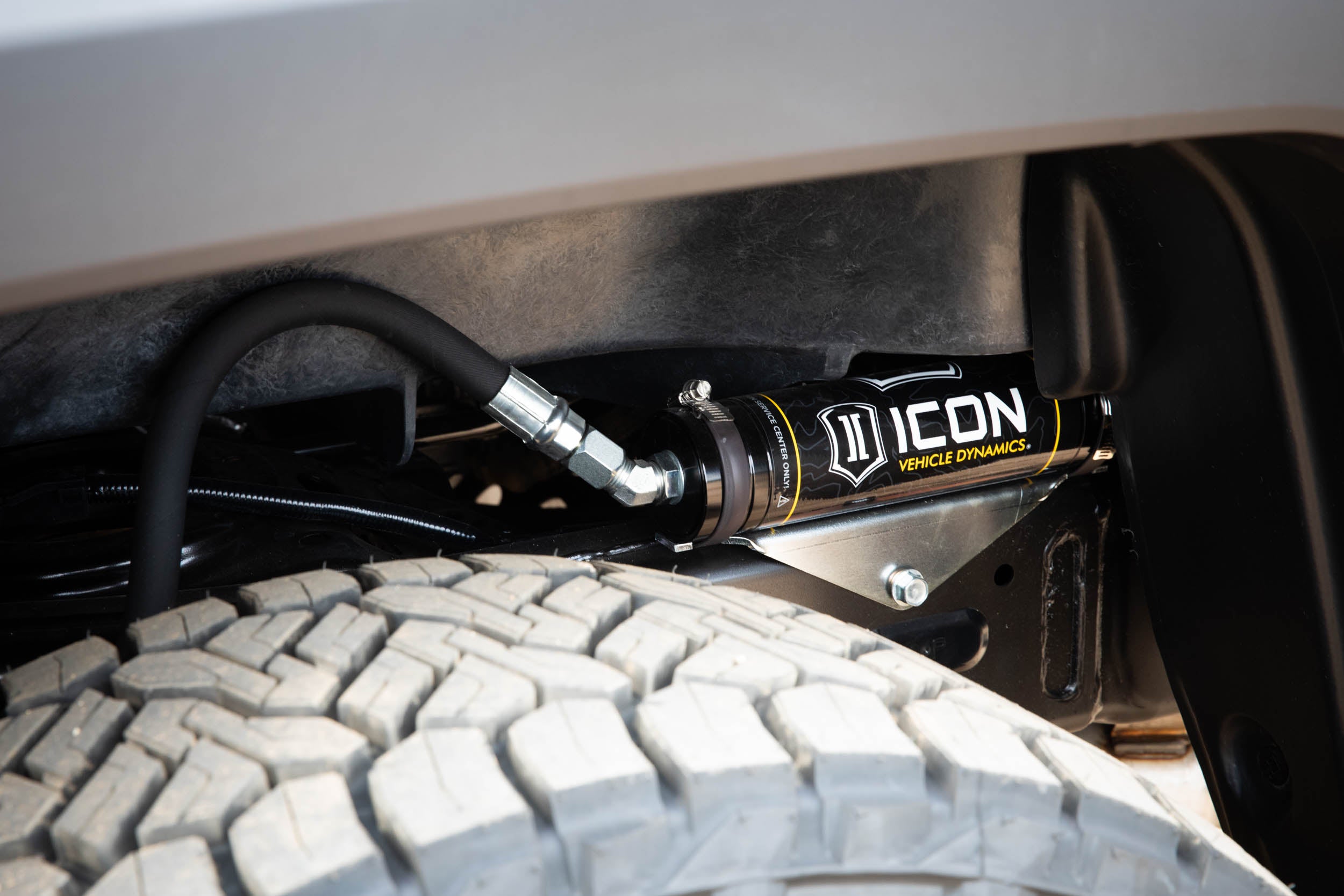 ICON 2024-2025 Toyota Tacoma, 0-1" Lift, Rear, V.S. 2.5 Aluminum Series Shock Absorbers, Remote Reservoir, Pair 57808p
